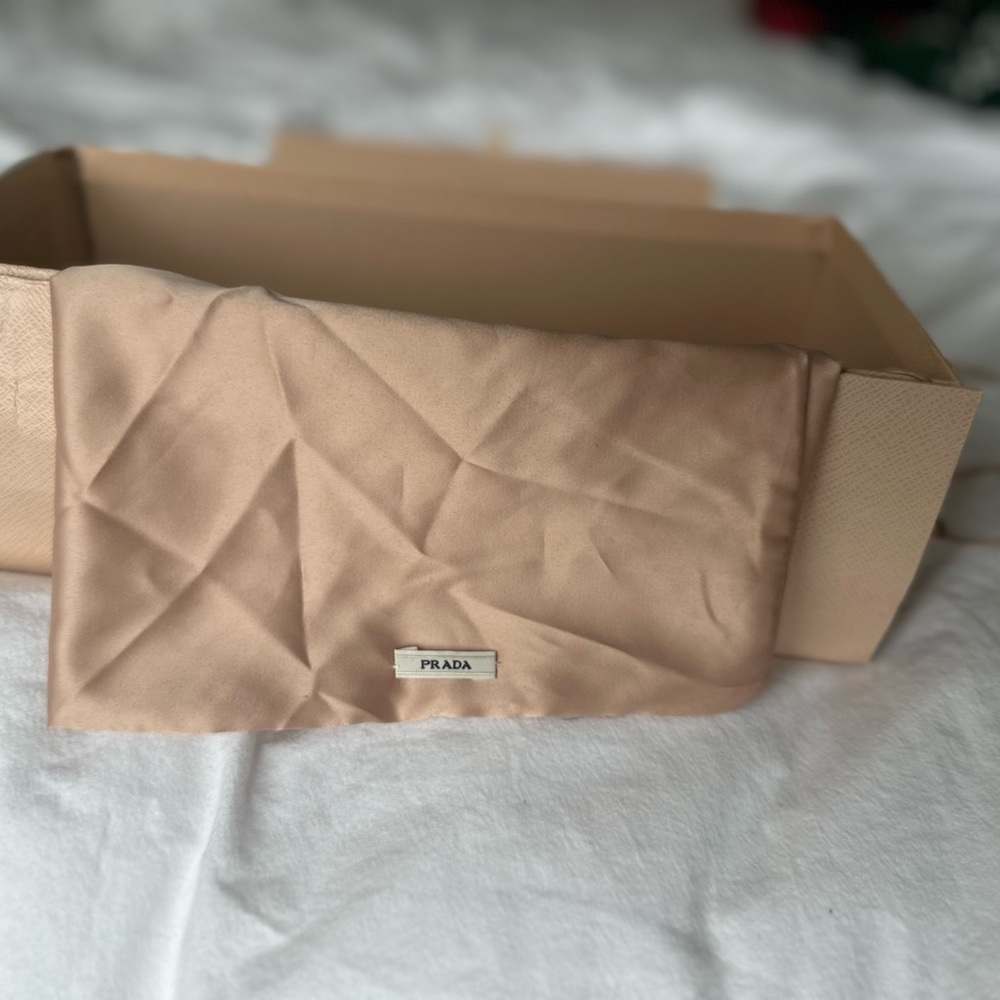 Prada box+dustbag from ballet slip ons. The glue has come apart, need regluing